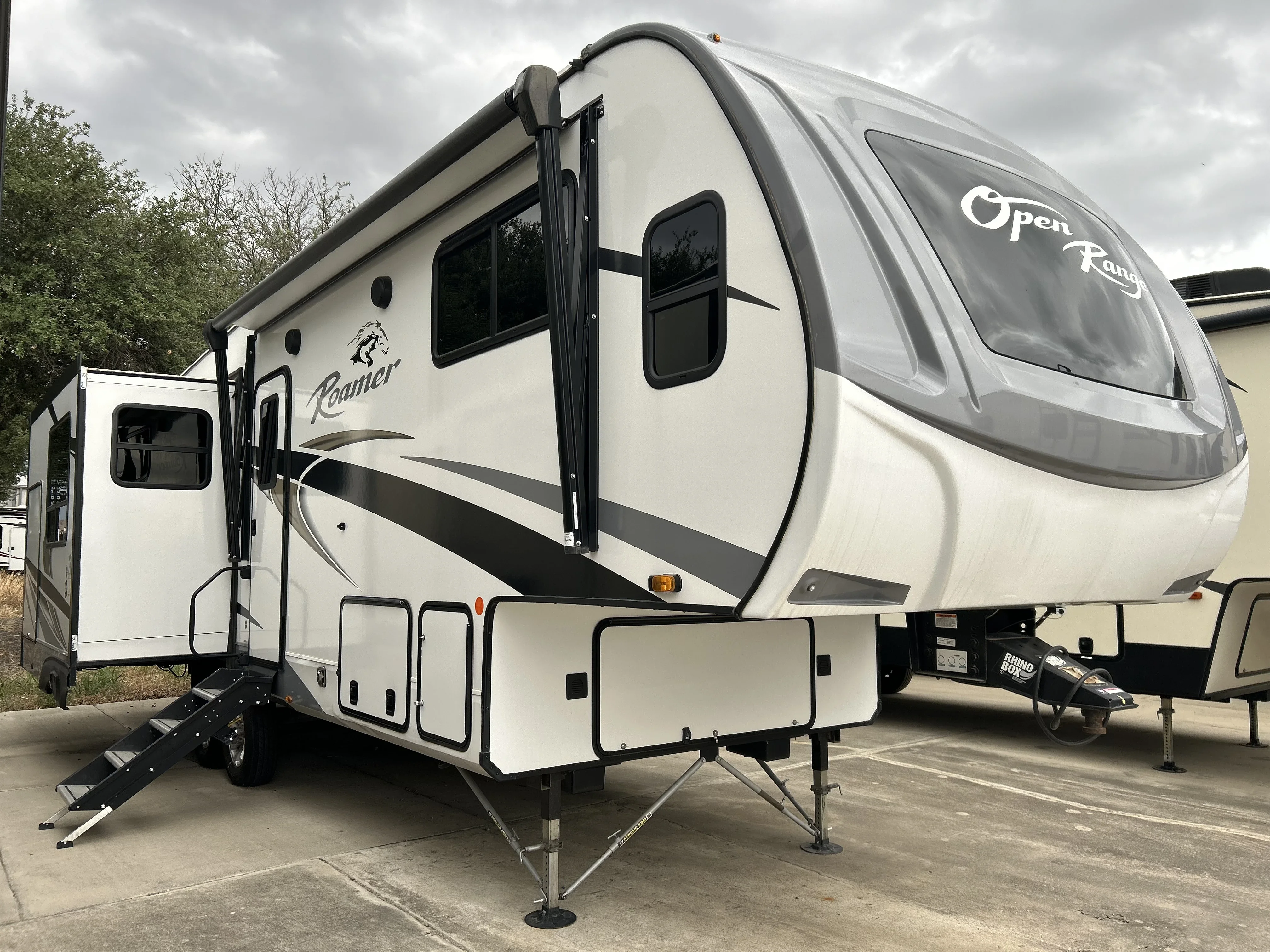 2022 Highland Ridge Roamer 264RLS exterior