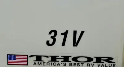2010 Thor Motor Coach Serrano 31V photo 28