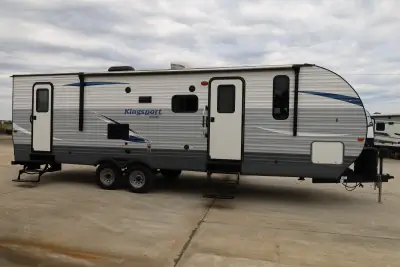 2018 Gulf Stream Kingsport 271DDS photo 4