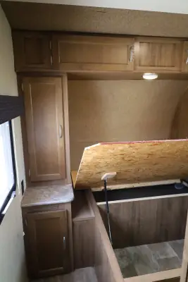2018 Gulf Stream Kingsport 271DDS photo 19