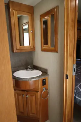 2016 Tiffin Motorhomes Allegro Open Road 32 SA photo 16