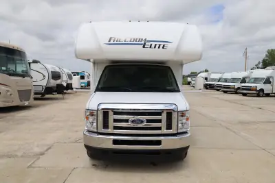 2022 Thor Motor Coach Freedom Elite 22HE photo 8