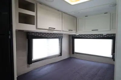 2022 Thor Motor Coach Freedom Elite 22HE photo 14