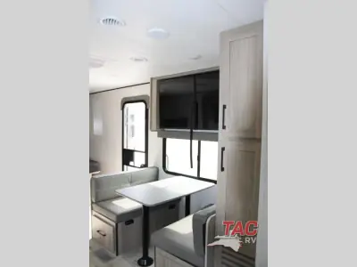 2025 Keystone Coleman Legacy 2115RK photo 17