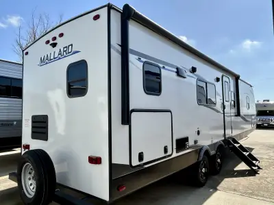 2021 Heartland Mallard M301 photo 2