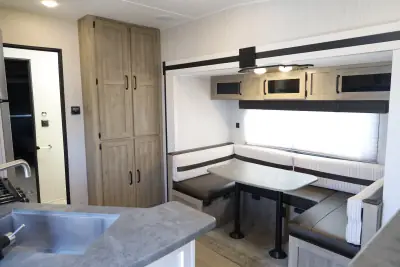 2022 Palomino Puma XLE Lite 29TSS photo 8