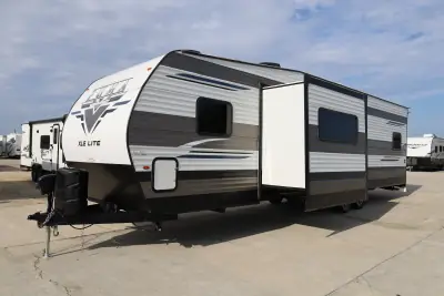 2022 Palomino Puma XLE Lite 29TSS photo 3