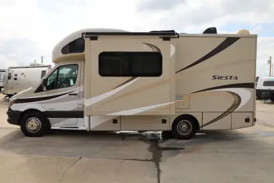 2016 Thor Motor Coach Siesta 24SA Sprinter photo 4