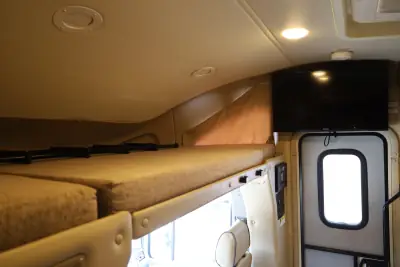 2016 Thor Motor Coach Siesta 24SA Sprinter photo 15