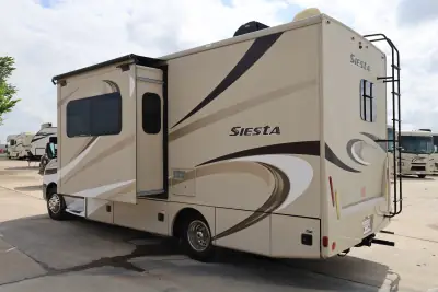 2016 Thor Motor Coach Siesta 24SA Sprinter photo 6