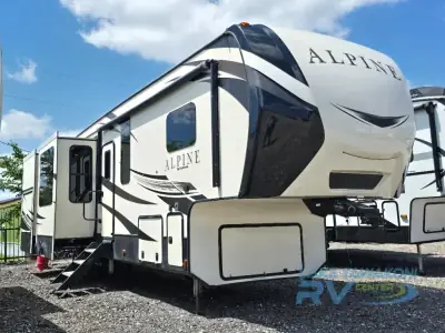 2018 Keystone Alpine 3501RL photo 3