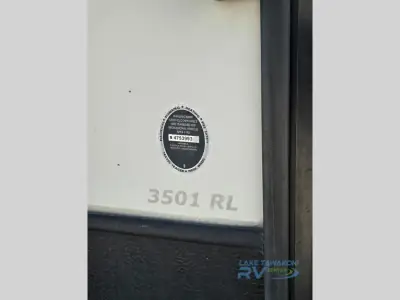 2018 Keystone Alpine 3501RL photo 57