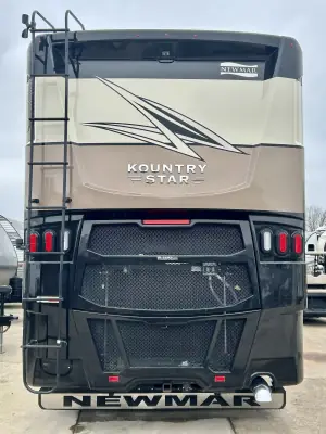 2020 Newmar Kountry Star 3717 photo 5