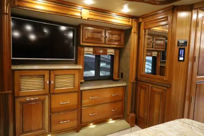 2015 Tiffin Motorhomes Allegro Bus 40SP photo 14