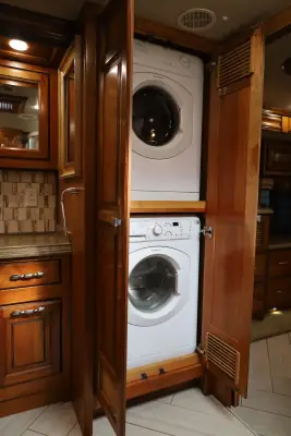2015 Tiffin Motorhomes Allegro Bus 40SP photo 18