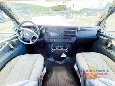 2026 Thor Motor Coach Chateau photo 8