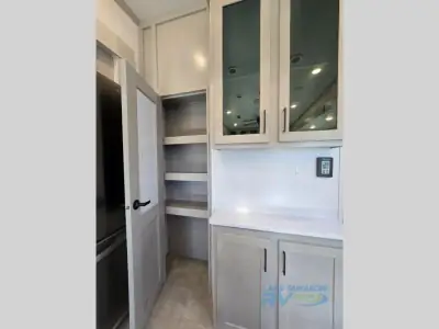 2022 Palomino Columbus C-Series 299RLC photo 15
