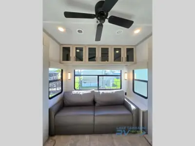 2022 Palomino Columbus C-Series 299RLC photo 10