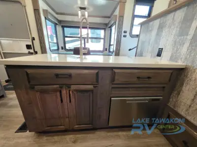 2020 Forest River Cedar Creek Champagne Edition 38ERD photo 10