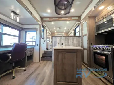 2020 Forest River Cedar Creek Champagne Edition 38ERD photo 7