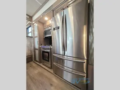 2020 Forest River Cedar Creek Champagne Edition 38ERD photo 12