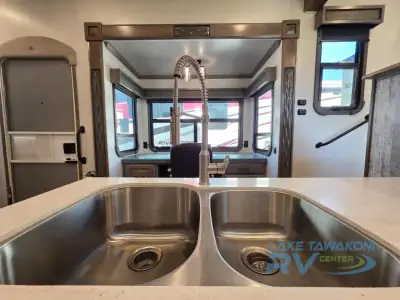 2020 Forest River Cedar Creek Champagne Edition 38ERD photo 11