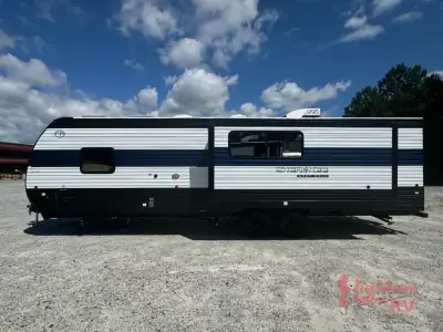 2025 Forest River CHEROKEE GREY WOLF 27LH photo 5