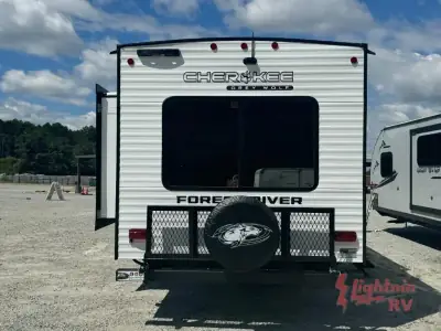 2025 Forest River CHEROKEE GREY WOLF 27LH photo 7