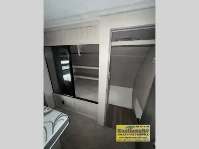 2022 Coachmen Catalina Legacy 303RKDS photo 12