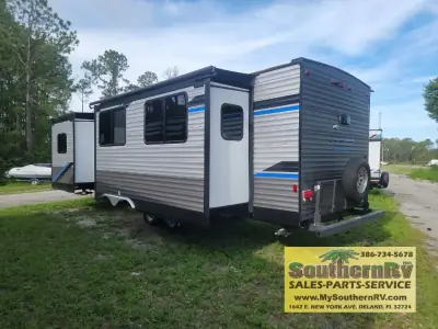 2022 Coachmen Catalina Legacy 303RKDS photo 3