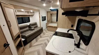 2022 Ember OVERLAND 201FBQ photo 6
