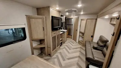 2022 Ember OVERLAND 201FBQ photo 8