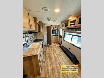 2020 Coachmen Catalina Trail Blazer 26TH photo 5