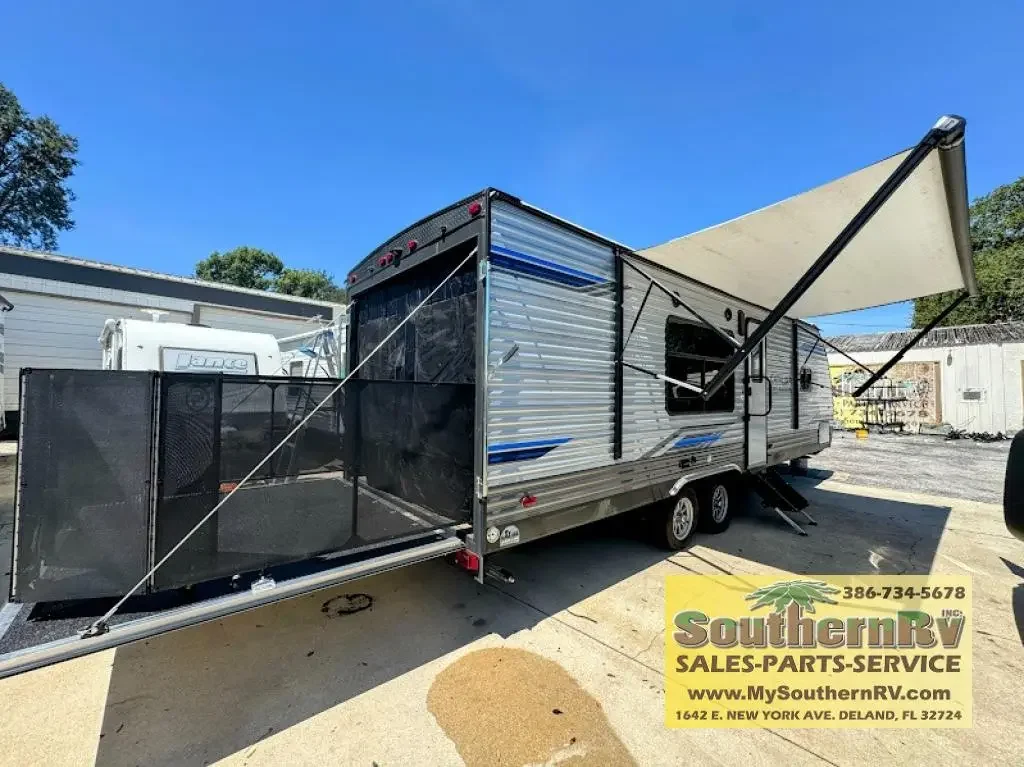 2020 Coachmen Catalina Trail Blazer 26TH exterior