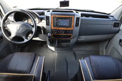 2015 Thor Motor Coach Siesta 24ST Sprinter photo 22