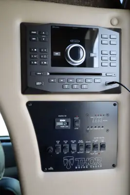 2015 Thor Motor Coach Siesta 24ST Sprinter photo 27