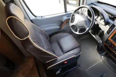 2015 Thor Motor Coach Siesta 24ST Sprinter photo 23
