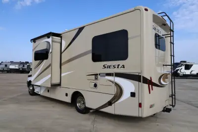 2015 Thor Motor Coach Siesta 24ST Sprinter photo 6