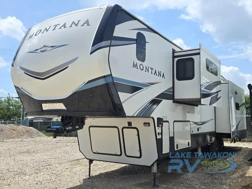 2021 Keystone Montana 3931FB exterior