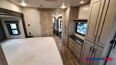 2023 Keystone Alpine 3790FK photo 17