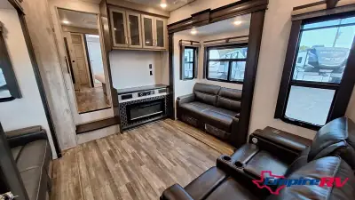 2023 Keystone Alpine 3790FK photo 8