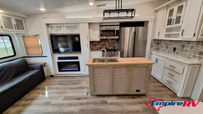 2022 Forest River Crusader 382MBH photo 11