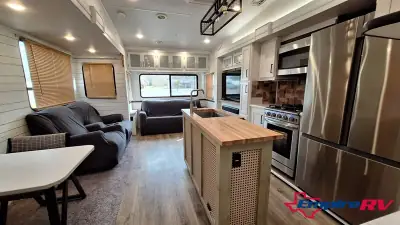 2022 Forest River Crusader 382MBH photo 7