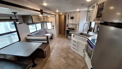 2021 Palomino Puma 32bhqs photo 7