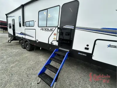 2026 Forest River Vengeance Rogue Armored 4015 photo 13