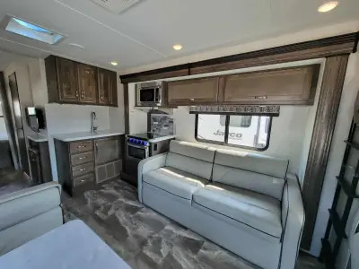 2022 Gulf Stream Conquest Class C 63111 photo 7