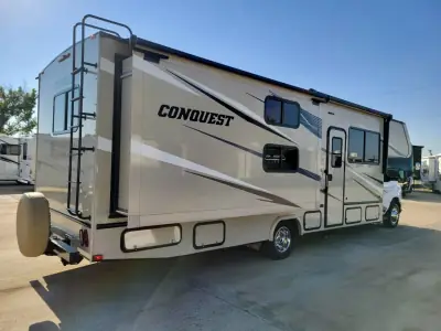 2022 Gulf Stream Conquest Class C 63111 photo 4