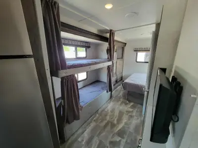 2022 Gulf Stream Conquest Class C 63111 photo 10