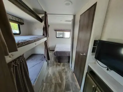 2022 Gulf Stream Conquest Class C 63111 photo 11