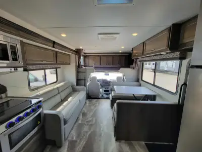 2022 Gulf Stream Conquest Class C 63111 photo 9